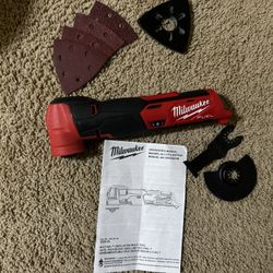 Milwaukee FUEL M12 Multi Tool (tool only)