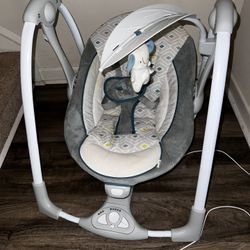 Baby Swing (Win For SAH Moms)