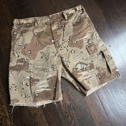 Camo Shorts MNML New