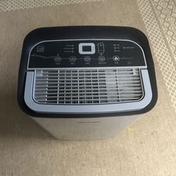 Hisense Dehumidifier 