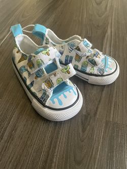 Kids Converse Size 4