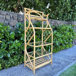 Vintage MCM Wood And Rattan Shelf / Etagere (delivery available)