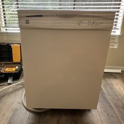 Dishwasher 