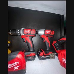 Milwaukee Drill Saw And Charger 