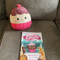Cupcake plushy toy with book