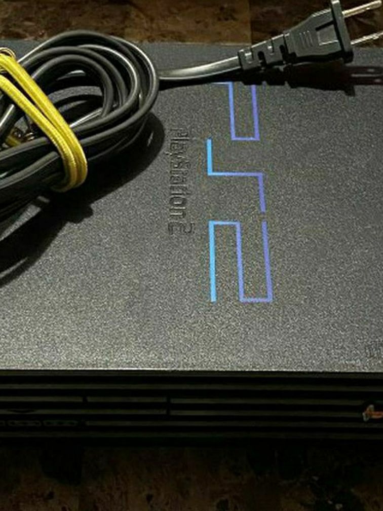 Playstation Ps2 With Controller & Memory Card