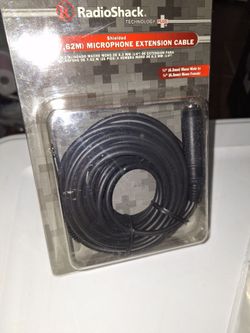 25 ft . (7.6M) Microphone shielded extension cable Ideal for connecting mono plug to an amplifier