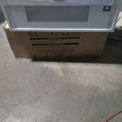 Whirpool 1.1 cu. ft. Over the Range Low Profile Microwave Hood Combination in White 