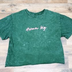Dream Big Distressed Style Crop Top size Woman's XL 