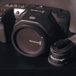 Blackmagic Pocket Cinema Camera 6K (BMPCC 6K) EF – Like New