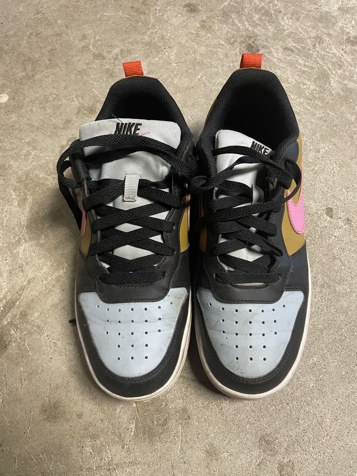 Nike youth 6