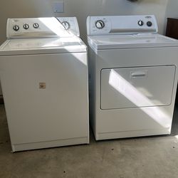 Whirlpool Washer And Dryer Set