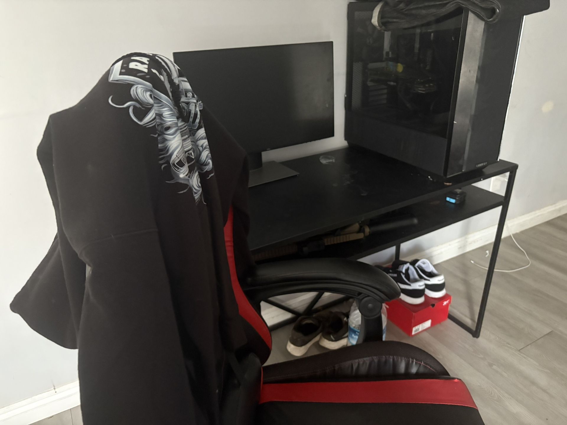 No Wired To The Monitor Everything Works Fine Thow 