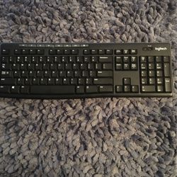 Logitech Wireless Keyboard 