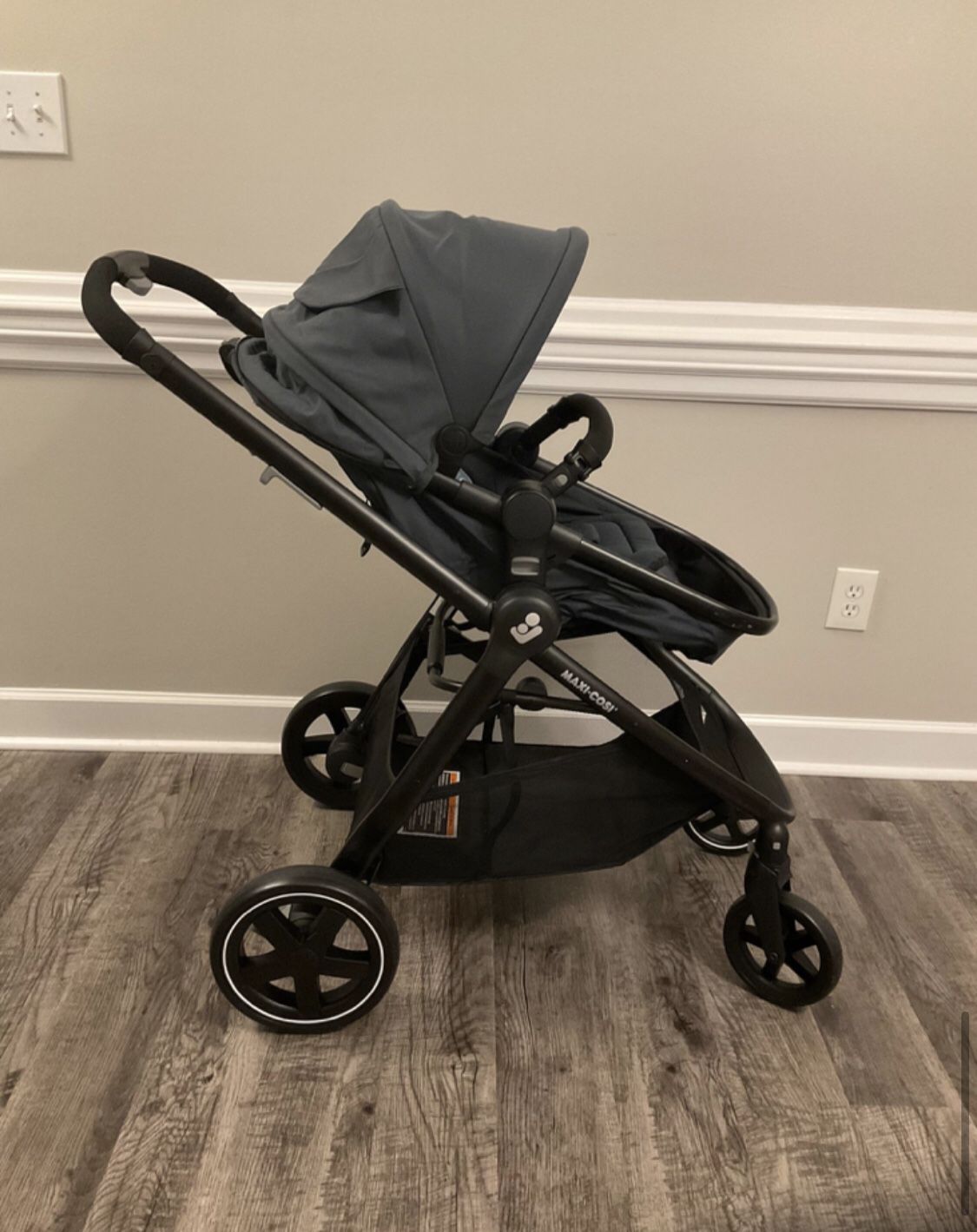 Maxi Cosi Siena CP 5 in 1 Modular Stroller Travel System. Car seat and car  seat base are included. - laplaya.ma