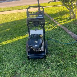 BRUTE  By Briggs & Stratton 2500 PSI 2.0 GPM
