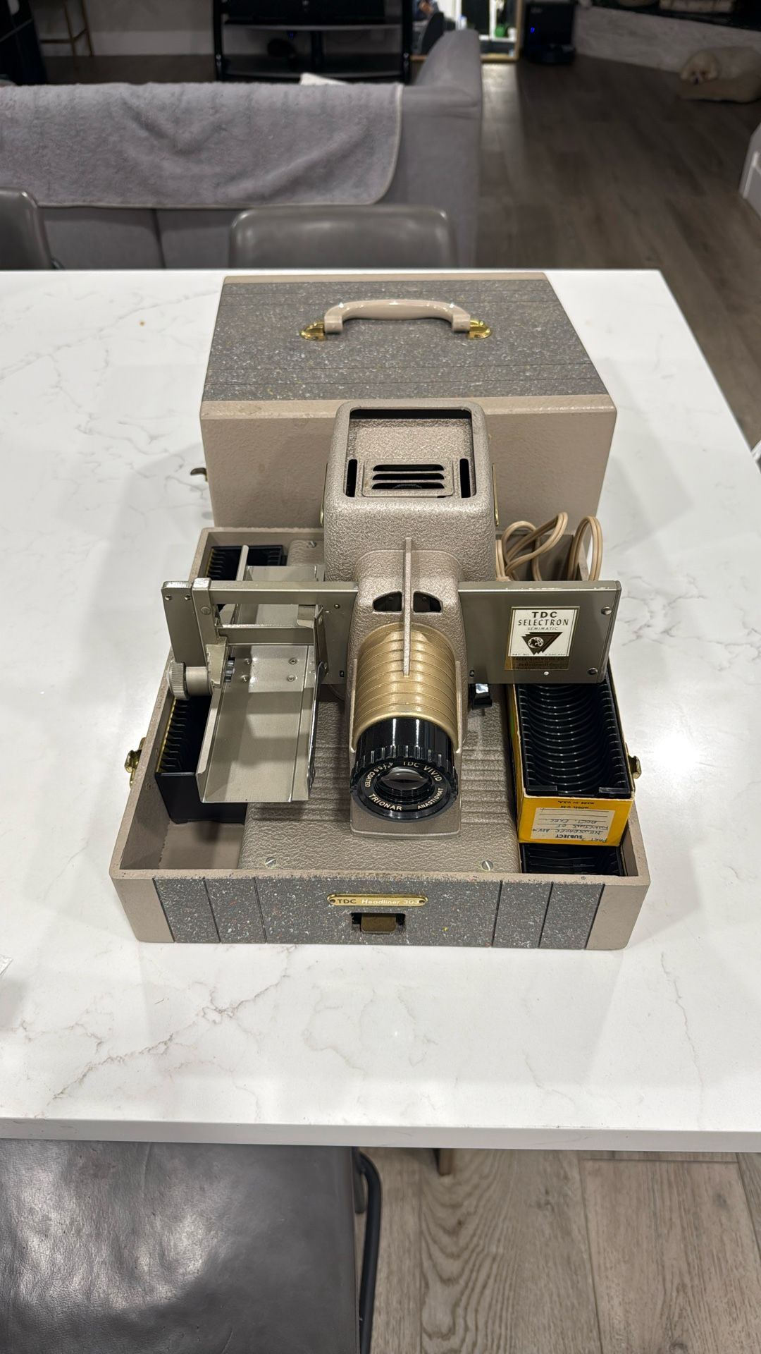 Vintage Bell & Howell TDC Headliner 303 Slide Projector