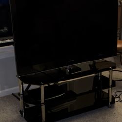 Samsung Tv With Stand 52 Inch Works Perfect 