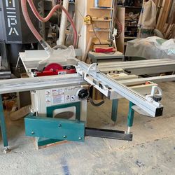 Grizzly-10-Sliding-Table-Saw