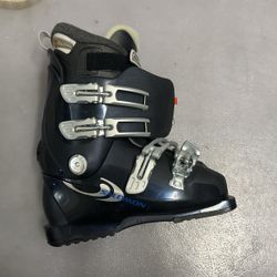 Skiing Boots
