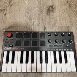 Akai MPK Mini (Like New)