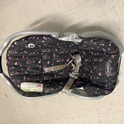 Graco SnugRide infant car seat