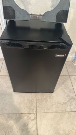 Mini Fridge / Compact Refrigerator + Adjustable Rolling Base – Good Condition
