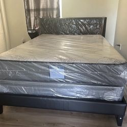 NEW MATTRESS QUEEN SIZE PLUSH WITH BOX SPRING-SET / 🚚🚚🚚