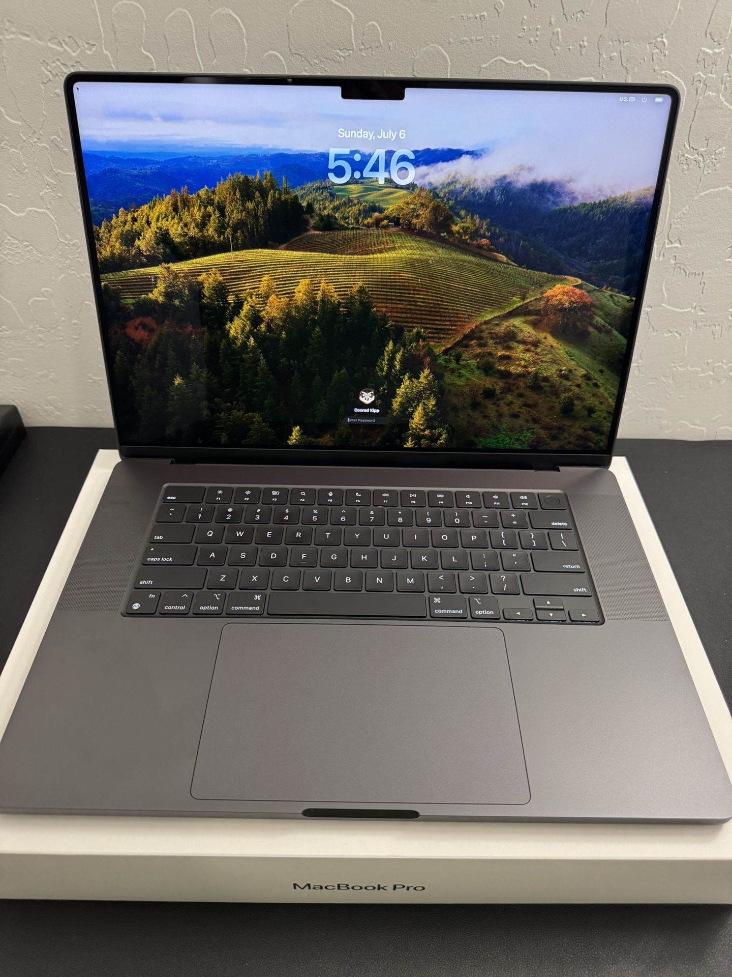 16" M3 Max MacBook Pro 36GB Space Black Like New w/ AppleCare+