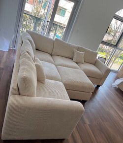 Gorgeous ‼️ sectional sofa with ottoman ivory corduroy