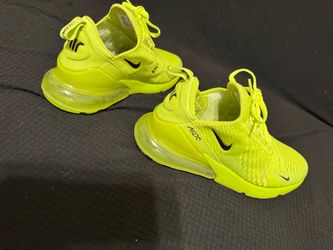 Woman’s Shoes