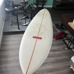7’6 Weston Single fin surfboard