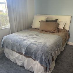 Tempur Pedic Electric Bed - Queen Size