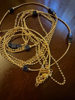 Gold tone Necklace 🤩
