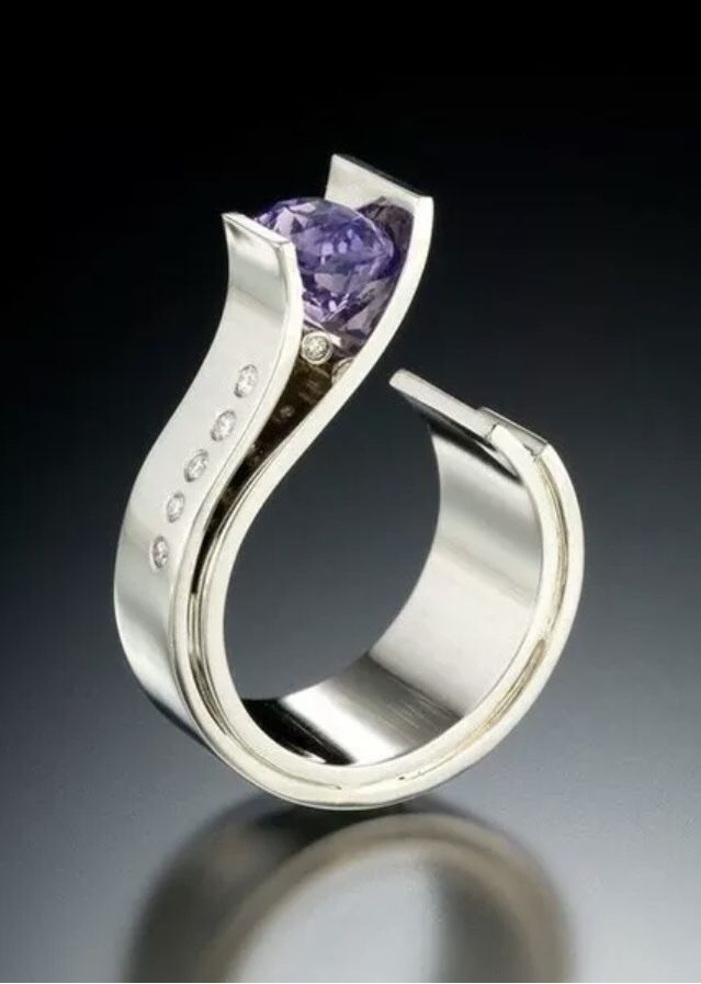 New size 9 sterling silver ring with purple amethyst stone