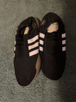 Adidas Sneakers