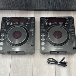Pioneer CDJ-1000MK2 Digital CDJ Decks X2 Pair DJ Decks