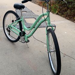 Women Park Side By Chimano Bicycles