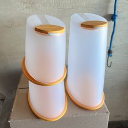 Tupperware 