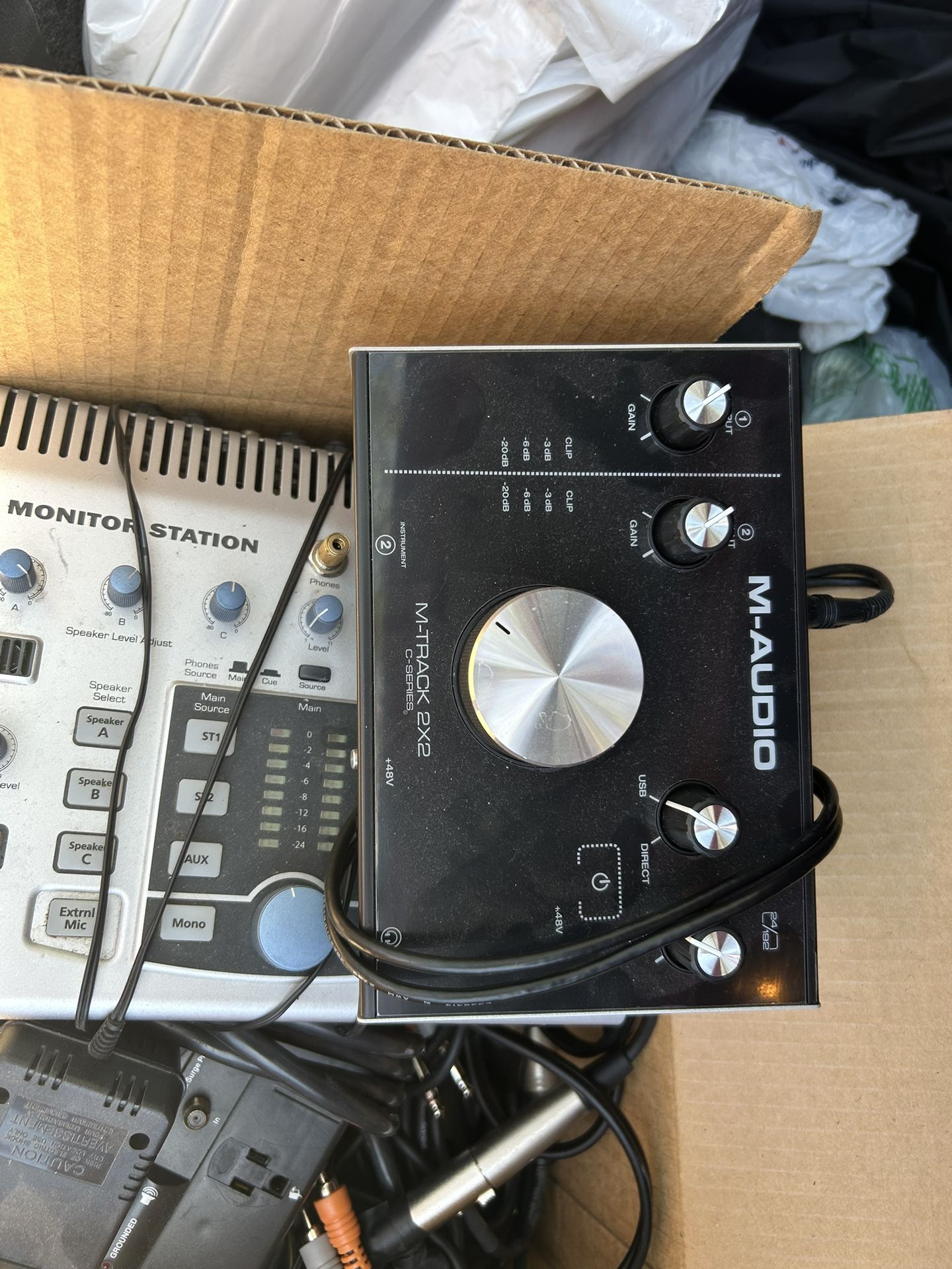 Dj / Music Equipment