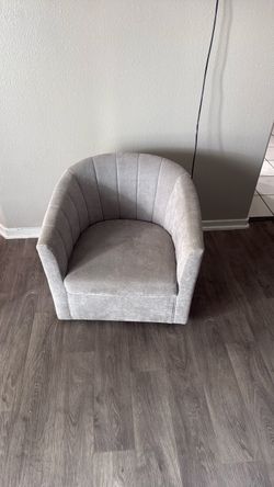 Swivel Accent Chair
