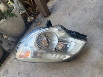 2010-2015 Chevy Equinox Headlights