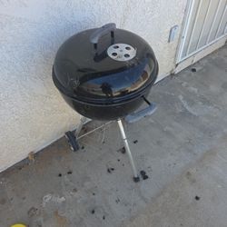 BBQ GRILL $50