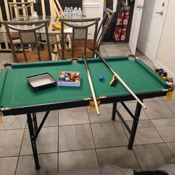 Mini Pool Table 