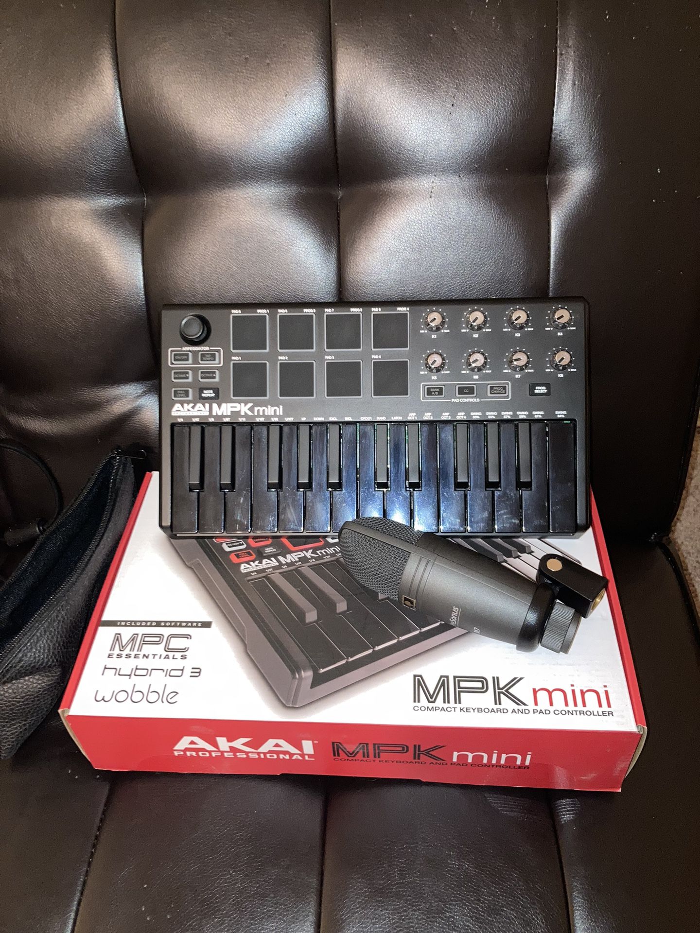 Akai MPK Mini Keyboard/ Presonus M7 Mic
