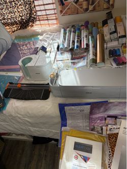 Cricut maker 3, Cricut mug press and everything else