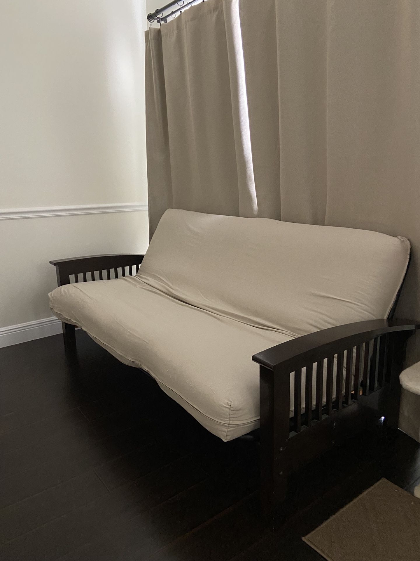 Futon/ Sofá bed