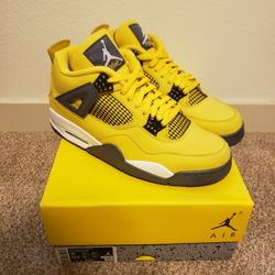 DS Jordan 4 Lightning Size 12