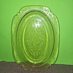 DEPRESSION GLASS AMBER PLATTER