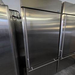 36" GE MONOGRAM BUILT IN BOTTOM FREEZER 